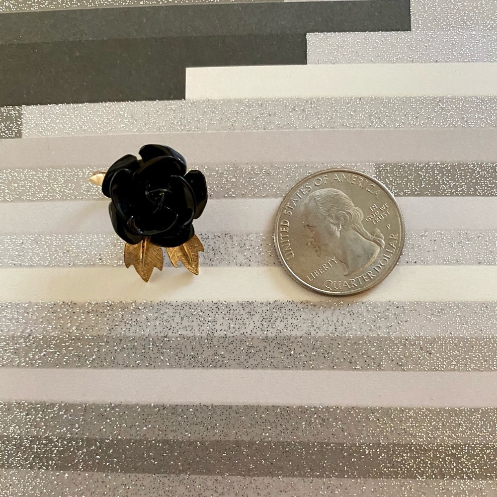 Rare vtg c.1950s Trifari earrings 🖤 - Picture 5 of 5